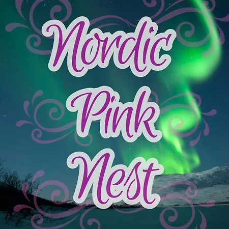 Nordic Pink Nest * Rovaniemi